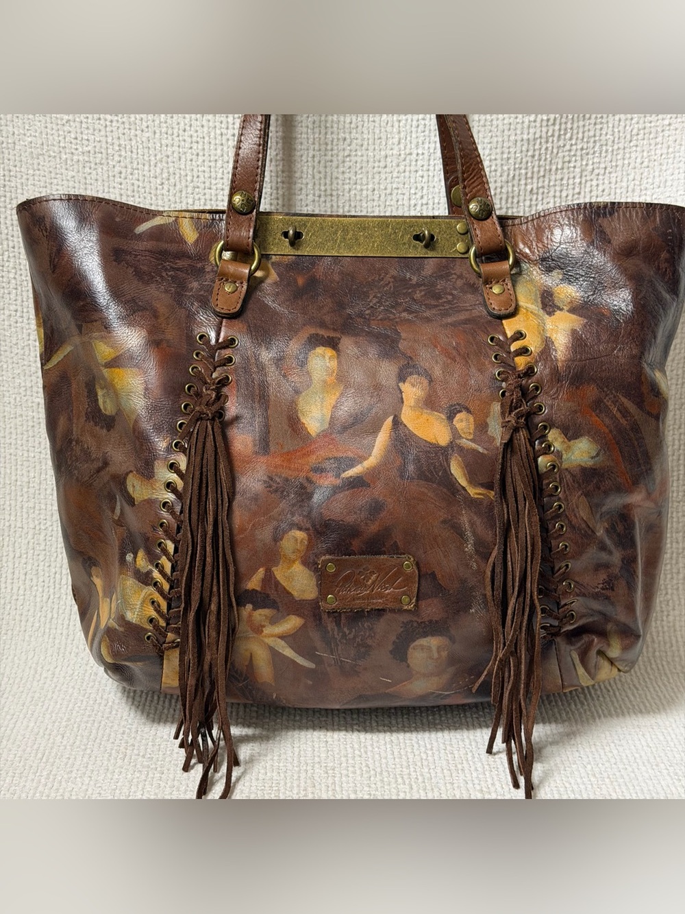 Beautiful Patricia Nash Brown Artistic Design Tote
Bag w/Leather Trim & dust bag - Picture 3 of 10